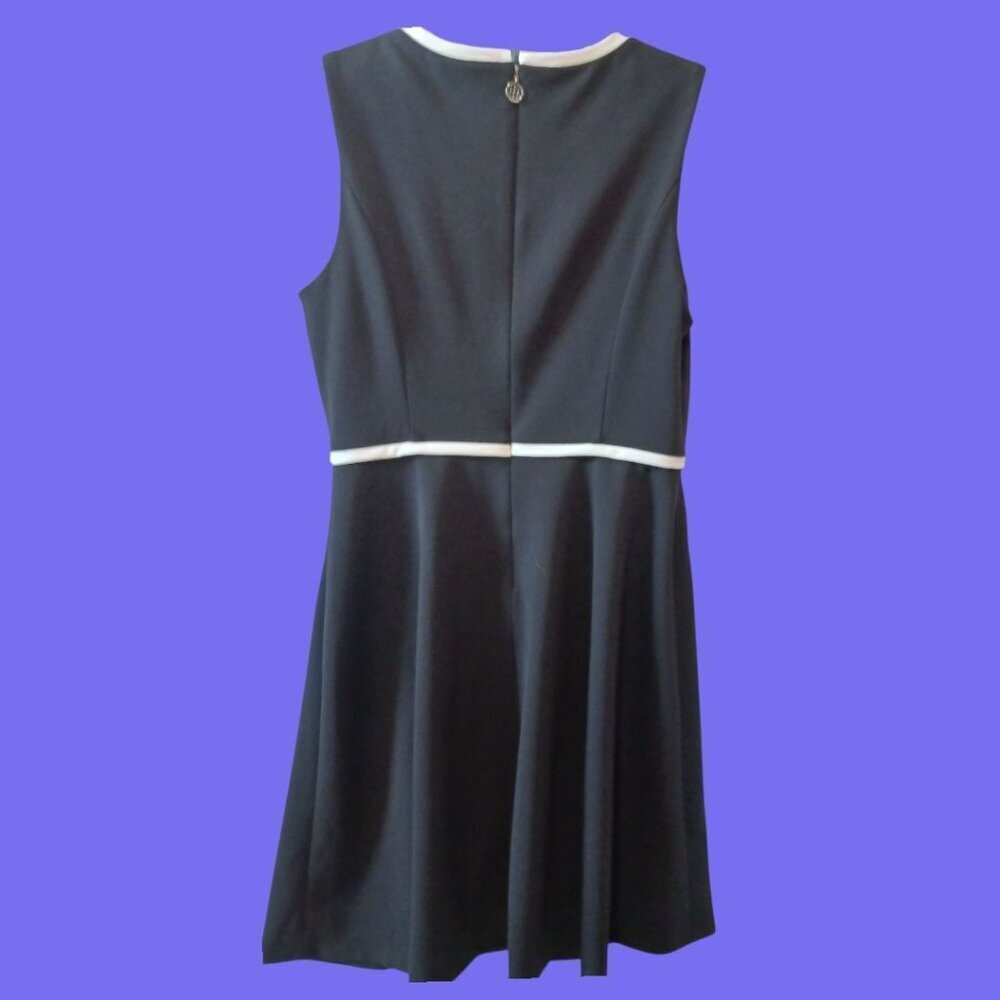 Tommy Hilfiger Scuba Crepe Bow Tie Fit & Flare Dress Blk & wht Size 10 - Picture 4 of 11